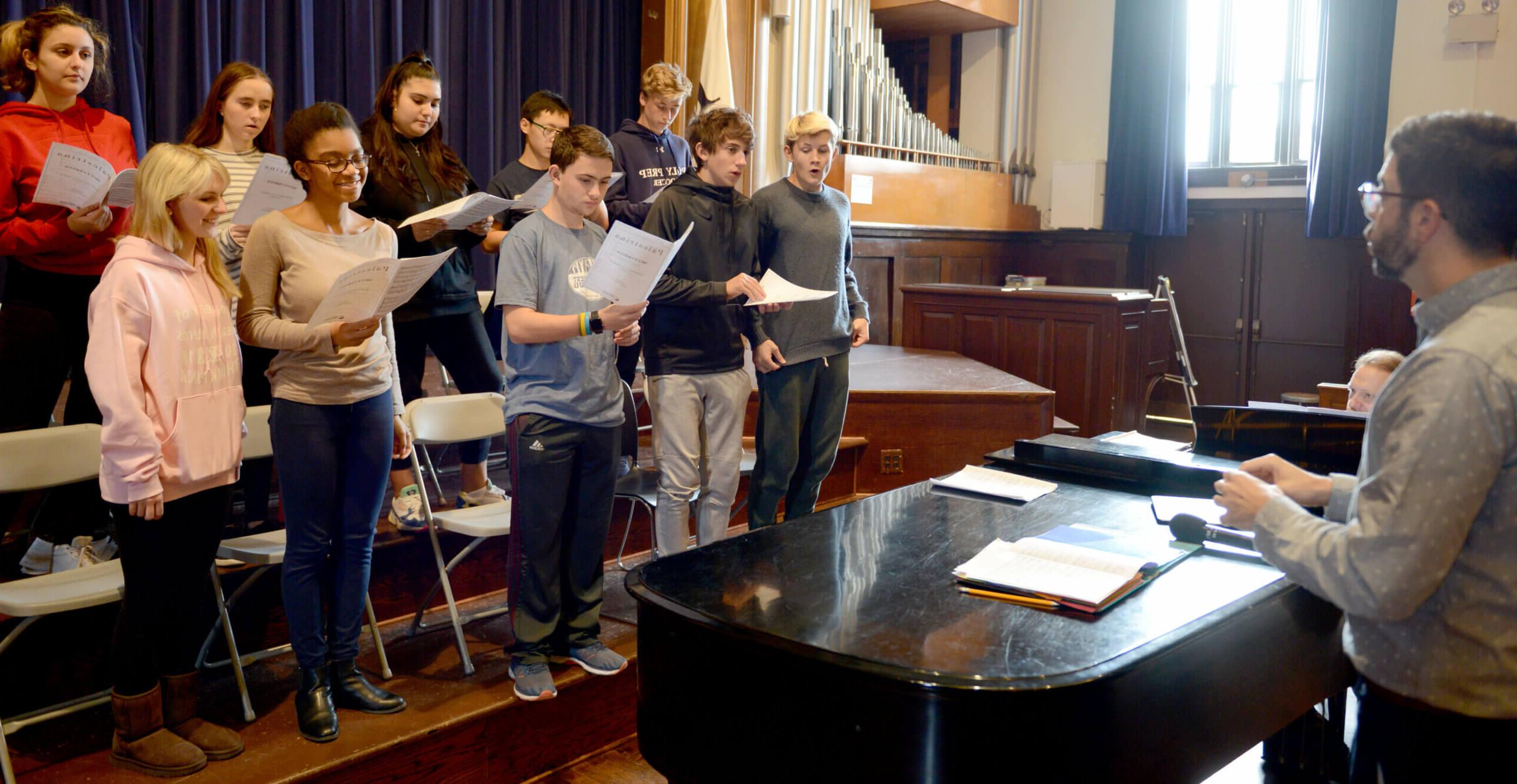 Dan Doughty teaching music class in chapel